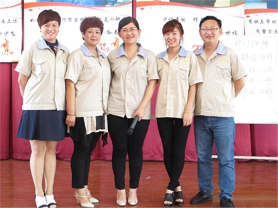 銷(xiāo)售中高層合影