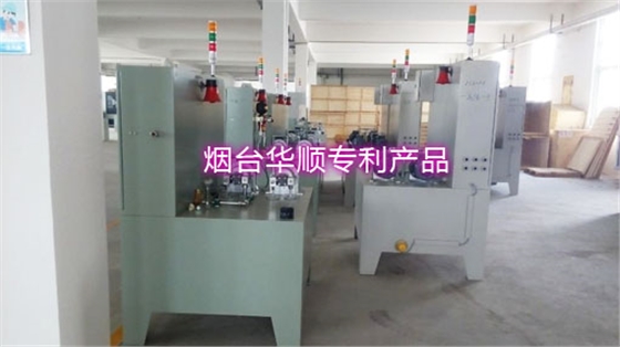 煙臺華順油氣潤滑設(shè)備不僅能用于滾動軸承和滑動軸承，還在齒輪尤其是大型開式齒輪、蝸輪蝸桿、滑動面、機(jī)車輪緣及軌道、鏈條等傳動件獲得了廣泛應(yīng)用