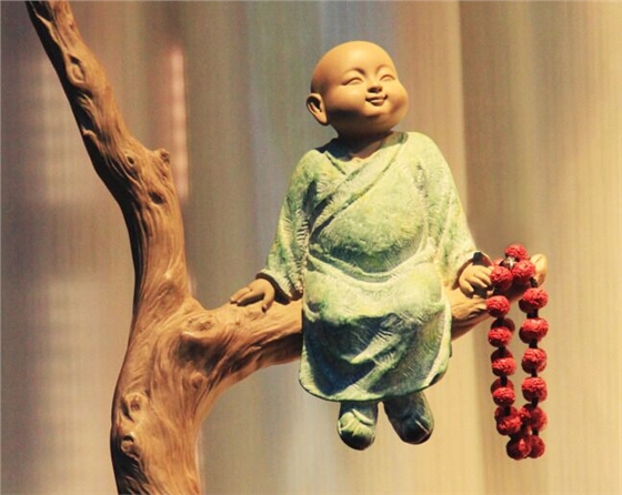 節(jié)能降耗，從油氣潤滑開始。近三年，煙臺(tái)華順油氣潤滑設(shè)備公司為國內(nèi)的200多個(gè)企業(yè)提供了500余套具有自主知識(shí)產(chǎn)權(quán)的油氣集中潤滑系統(tǒng)。這些設(shè)備的安裝與使用，不僅降低了設(shè)備潤滑油的消耗，提高了軸承的使用壽命，同時(shí)改善了客戶生產(chǎn)現(xiàn)場環(huán)境，投資回報(bào)率100%以上，受到了客戶的一致好評