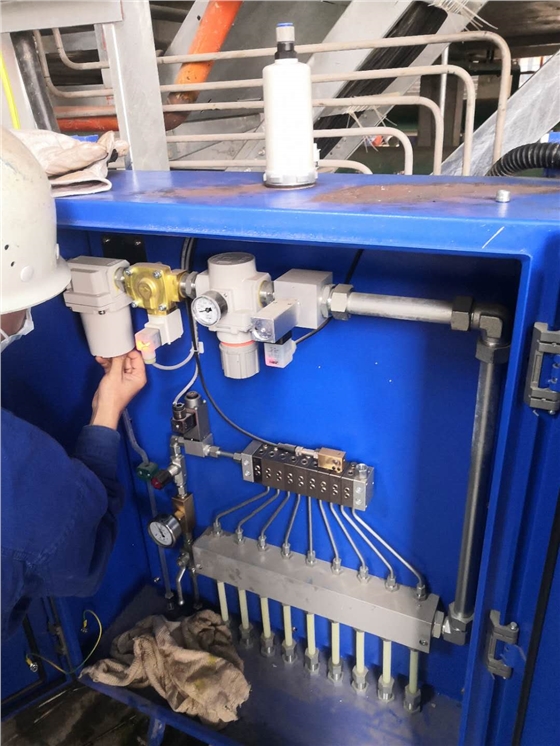 油氣潤(rùn)滑設(shè)備