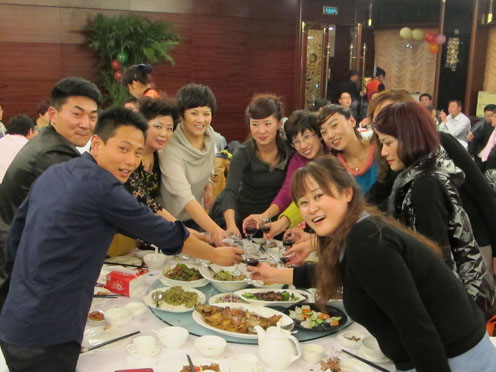 2013年春晚之舉杯同慶