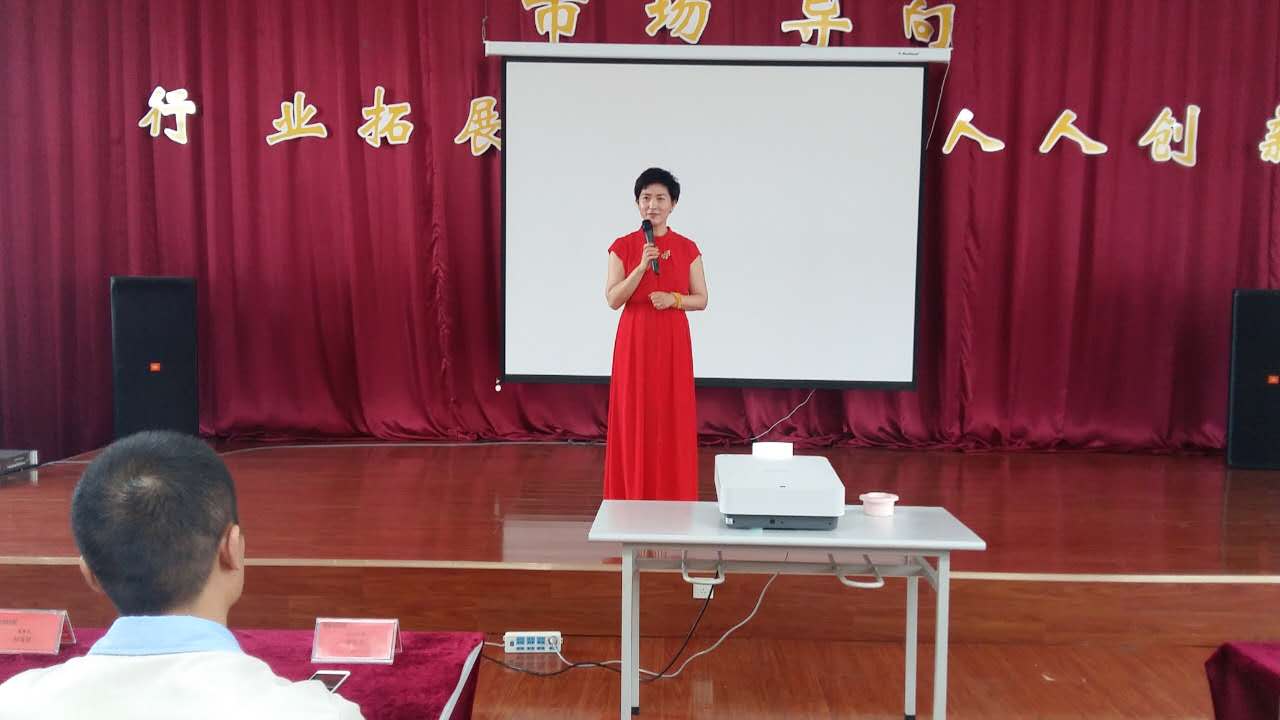 創(chuàng)新是源 質(zhì)量為本&mdash;煙臺(tái)華順油氣潤(rùn)滑廠家迎來(lái)產(chǎn)品日