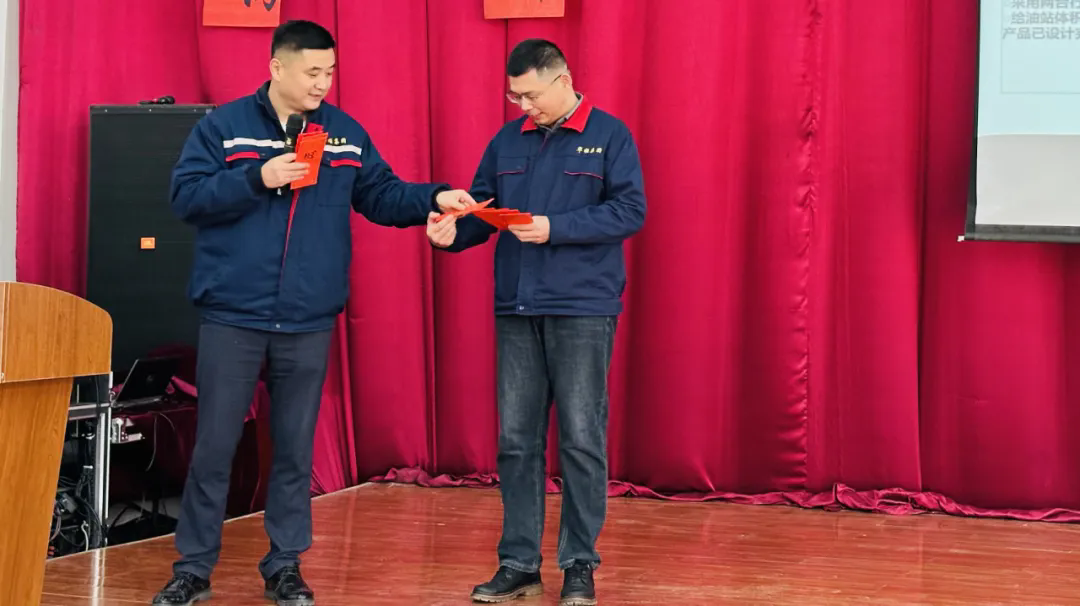 640.webp.png 640.webp.png